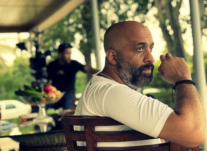 وقتی «فریبرز» سر از کاخ صدام درمیآورد! | فضای مجازی سطح سلیقه کمدی مردم را پایین آورده است