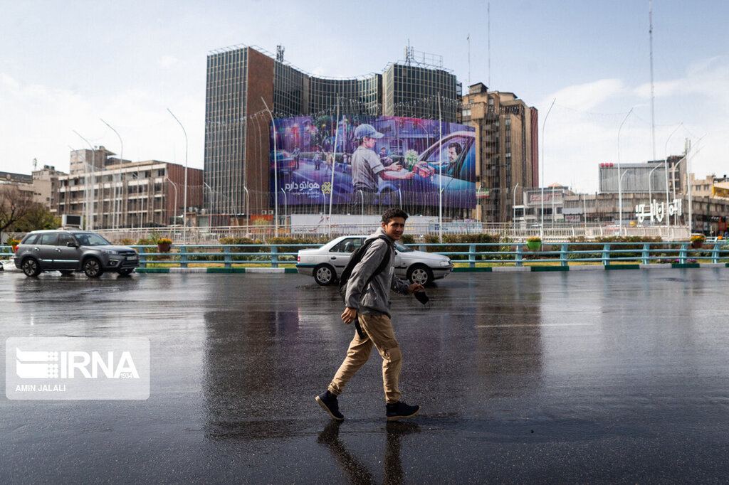 باران بهاری و طوفان در تهران