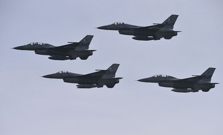 تصاویر | نمایش قدرت نیروی هوایی در روز ملی پاکستان