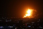 ببینید | ناتوانی عربستان در مهار آتش سوزی در تأسیسات نفتی آرامکو
