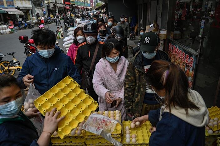 شانگهای، بزرگترین شهر چین برای مهار کرونای اُمیکرون وارد قرنطینه عمومی می‌شود