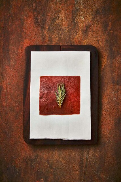 تصاویر | صاحب این رستوران از دست مشتریهایش فرار میکند!