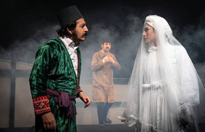 فروردین ماه در سالن های تئاتر چه می گذرد؟ | تئاتر در دستان پژمان جمشیدی، پرویز پرستویی، علی سرابی و حامد کمیلی 