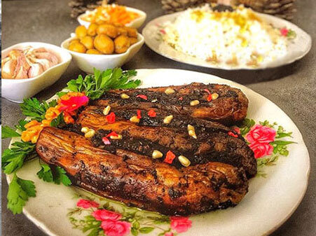 بادمجان کباب ؛ غذای معروف رستوران‌های گیلان