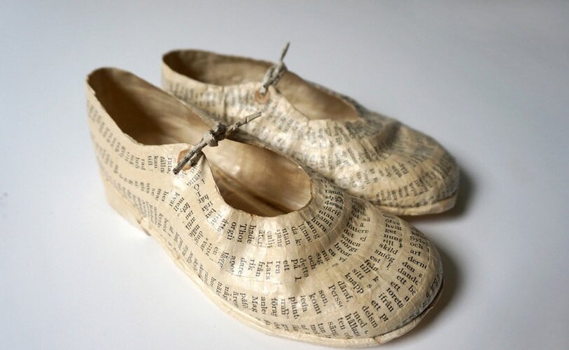 تصاویر | چای عصرانه را در فنجانهای کاغذی بنوشید | آثار هنرمند سوئدی با استفاده از کتابهای قدیمی