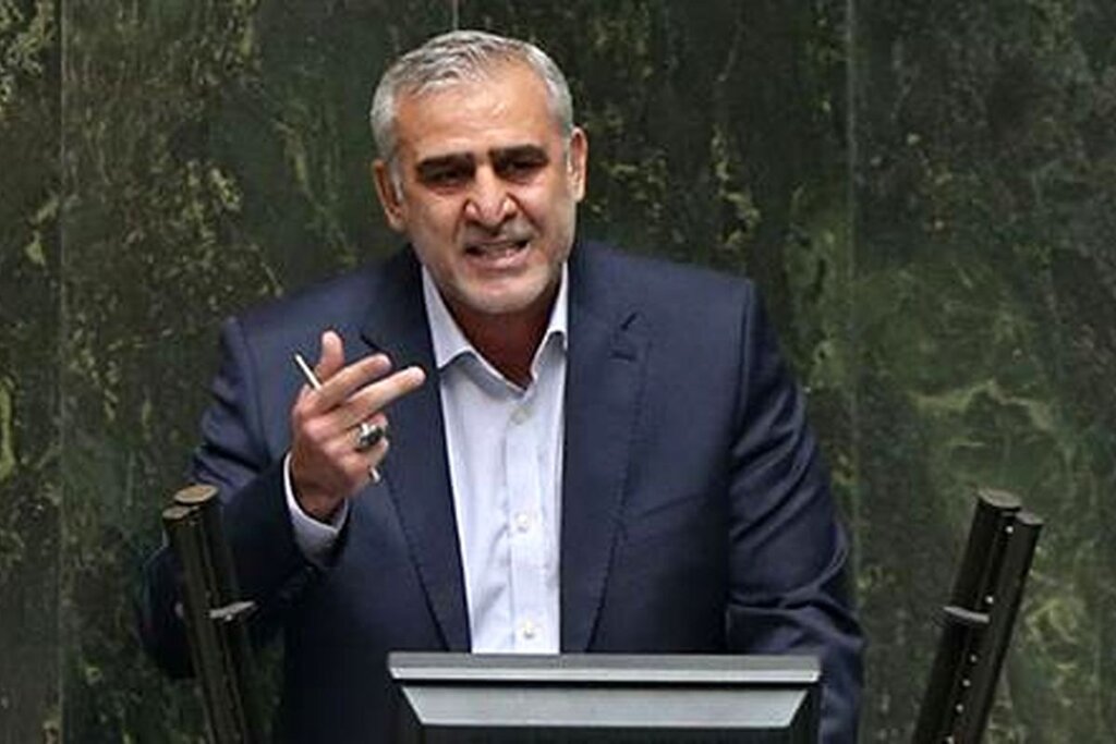 واکنش تند نماینده مجلس به ماجرای آزار زنان بازیگر  |  این غربتی بی اصل و نسب کیست که به این حد از گستاخی رسیده  مرتضی محمودوند