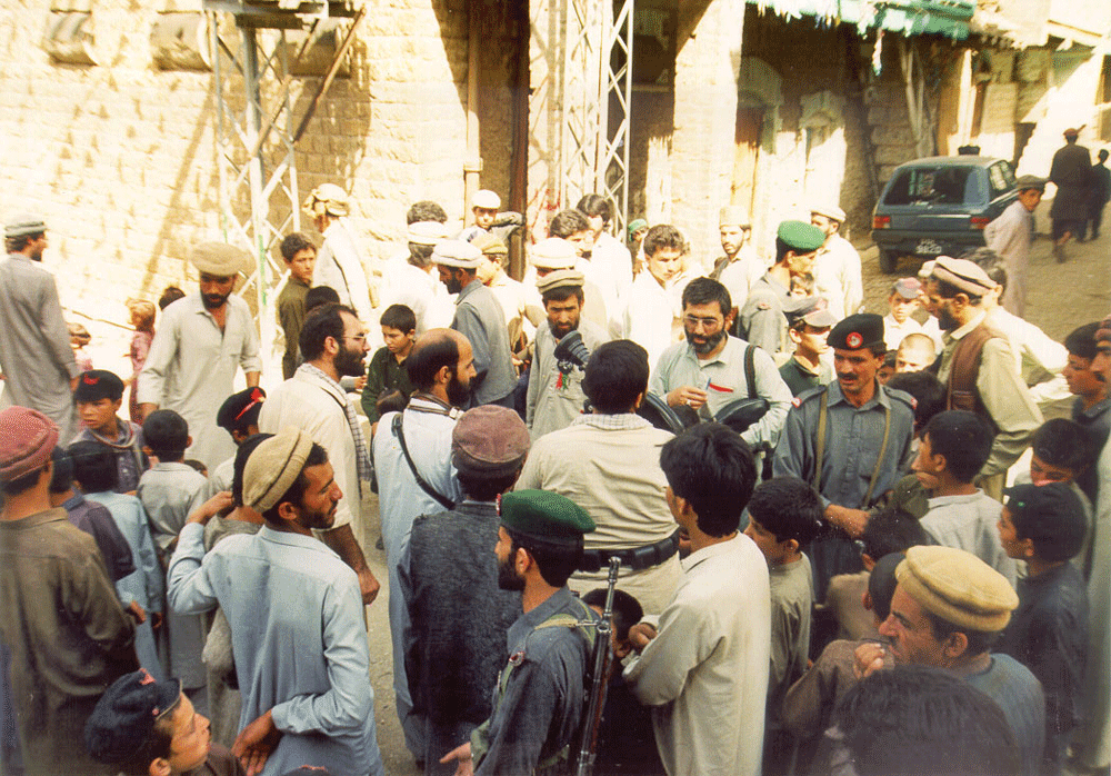 وقتی جنگ نبود سید ما رفت | چند نما از زندگی شهید اهل قلم