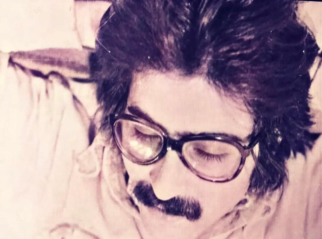 عکسی دیده نشده از شهید آوینی | روایت کارگردان زخم کاری از آوینی و روشنفکرنماها