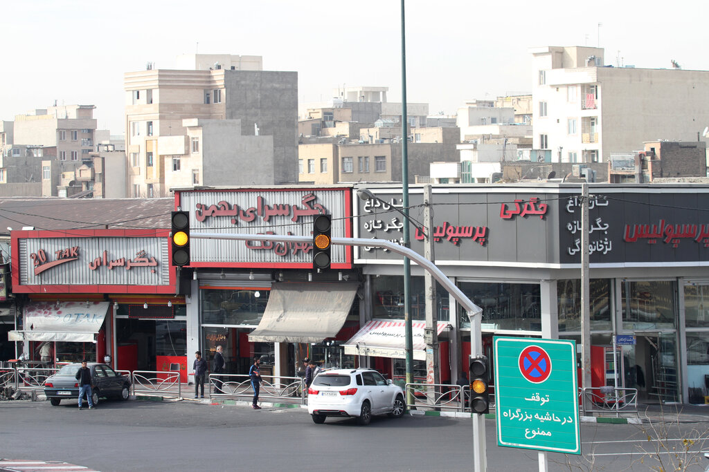 میدان بهمن‌تهران هنوز یک شهر دل و جیگردار است! |  «جغوربغور» چگونه «حسرت الملوک» شد؟