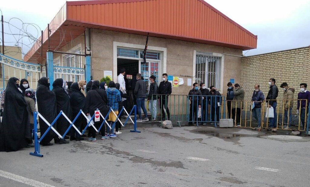 محل امتحان رانندگان، میدان تیر بود | کاشت گوجه و خیار در پارکینگ راهنمایی و رانندگی | آزمون پایه یک در تپههای شهرک آزمایش//