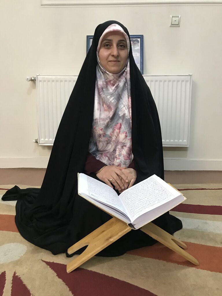 دورهمی حافظان قرآن جوان در نازیآباد | تربیت نسل قرآنی فردا | آرامش روحی در حلقههای نورانی