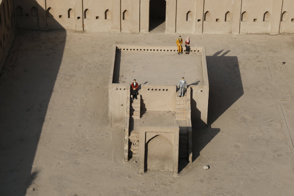 عکس | ۲ ساعته ایران را بگردید | گشتوگذار از چغازنبیل ایلام تا کاخگلستان تهران