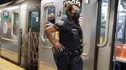 تصاویر جدید از تیراندازی در ایستگاه قطار در نیویورک | تعداد کشته‌ها و مجروحان