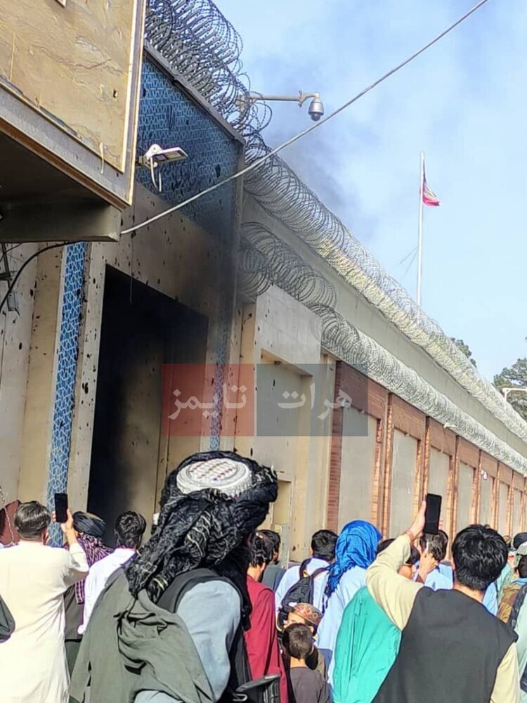 تصاویر حمله به کنسولگری ایران در هرات | دوربینهای امنیتی را شکستند