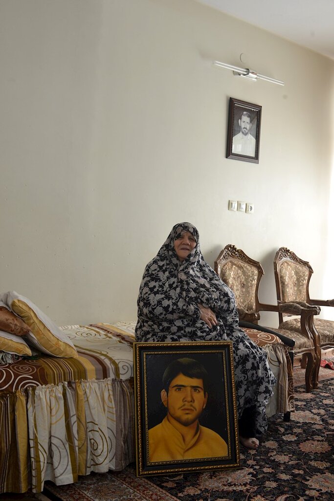 دیدار با مادر شهید و بانوی خیر ساکن شهر ری | دفترچه مشکل‌گشای مادر مهربان دیلمان 