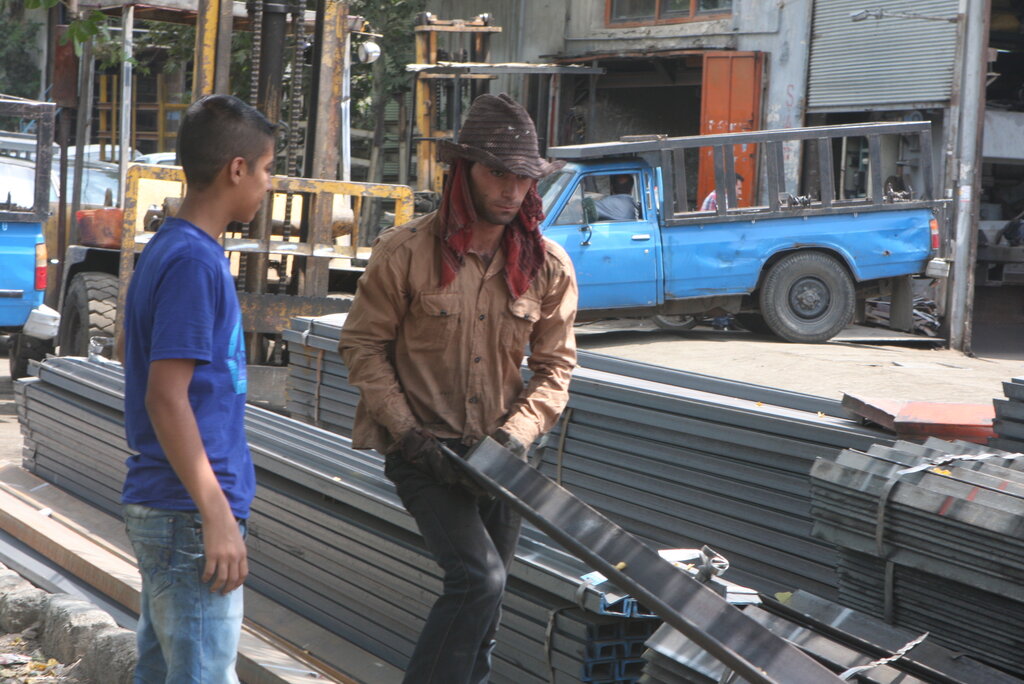 شهر آهن در انتظار قانونمندی و انضباط | مشکلات همسایگی شهرک آهنمکان برای بافت مسکونی شهر ری