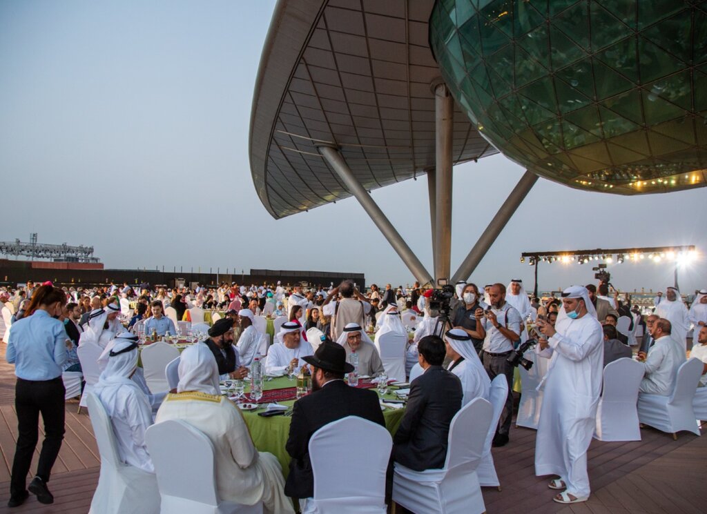 تصاویر| امارات عادی سازی روابط با اسرائیل را به سفره افطار کشاند