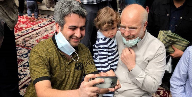 قالیباف - نمازگزاران شهرری