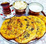 کولیره ؛ نانی که به نخ کشیده می‌شود | زنان کُرد این نان سنتی را ۲۷ام ماه رمضان می‌پزند