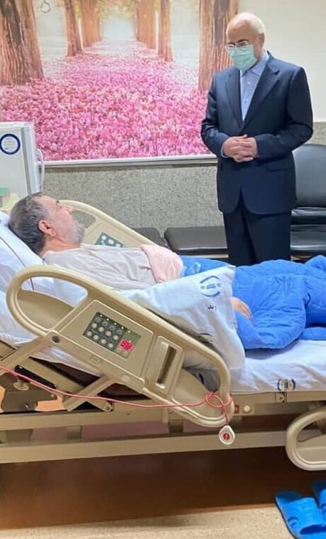 دلیل بستری شدن محسن رضایی در بیمارستان؛ آخرین وضعیت | تصویر قالیباف بر بالین معاون اقتصادی رئیسی