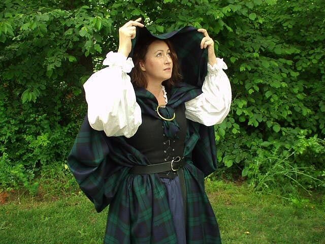 تصاویر | پوشش سنتی و دیدنی زنان اروپایی؛ از ایتالیا و انگلیس تا اسپانیا و آرژانتین | کسی که الهامبخش مگان مارکل شد