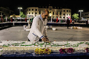 تصاویری از کیک ۵ تنی با ۱۱۸ متر طول در مشهد | توزیع سنگین‌ترین کیک را ببینید