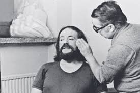 این بازیگر بزرگ برای فرار از سربازی سر از تئاتر درآورد!