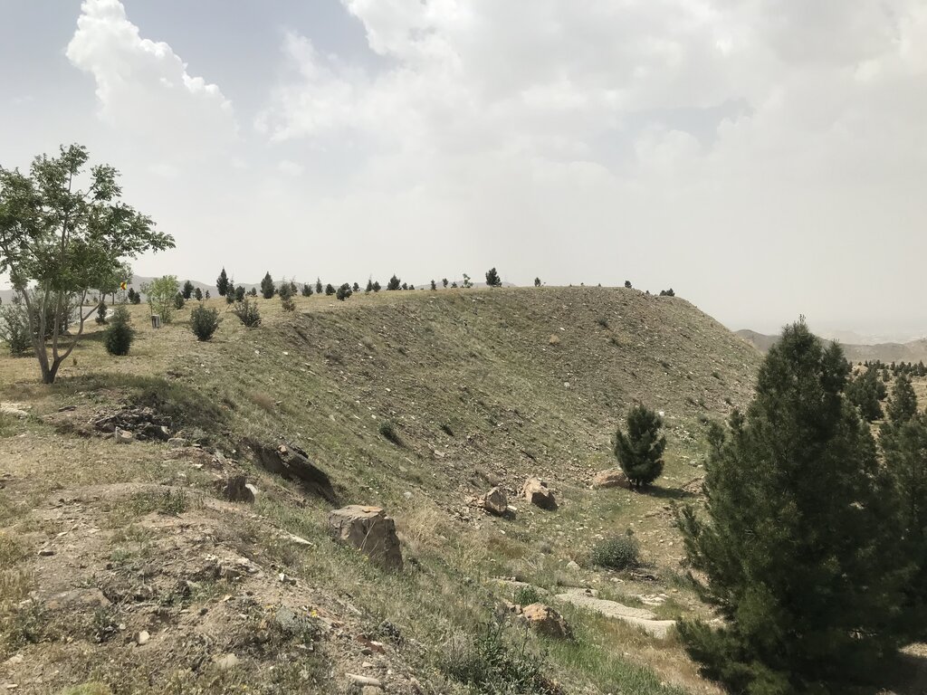 تفرجگاه بکر جنوب شرق پایتخت اینجاست | تماشای جاده چالوس و دره ستارگان از بام تفرجگاه نرجس خاتون