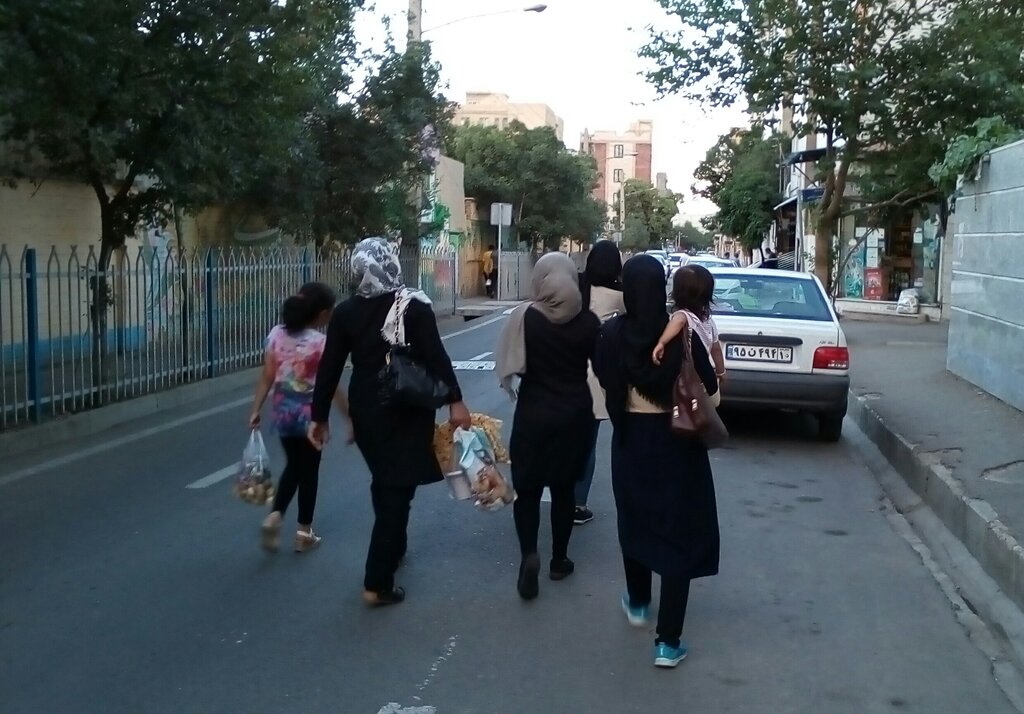 دوچرخهسواری در پیادهروهای ۳۰ سانتی | مشکلی که ۴۰ ساله شد!