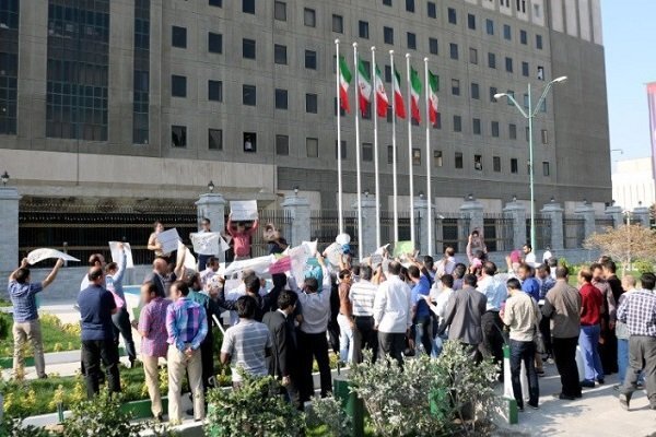 تجمع رانندگان در مقابل مجلس
