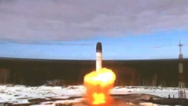 روسیه یک موشک بالستیک دوربرد را آزمایش کرد | سارمات جدید با قابلیت حمل کلاهک هسته‌ای