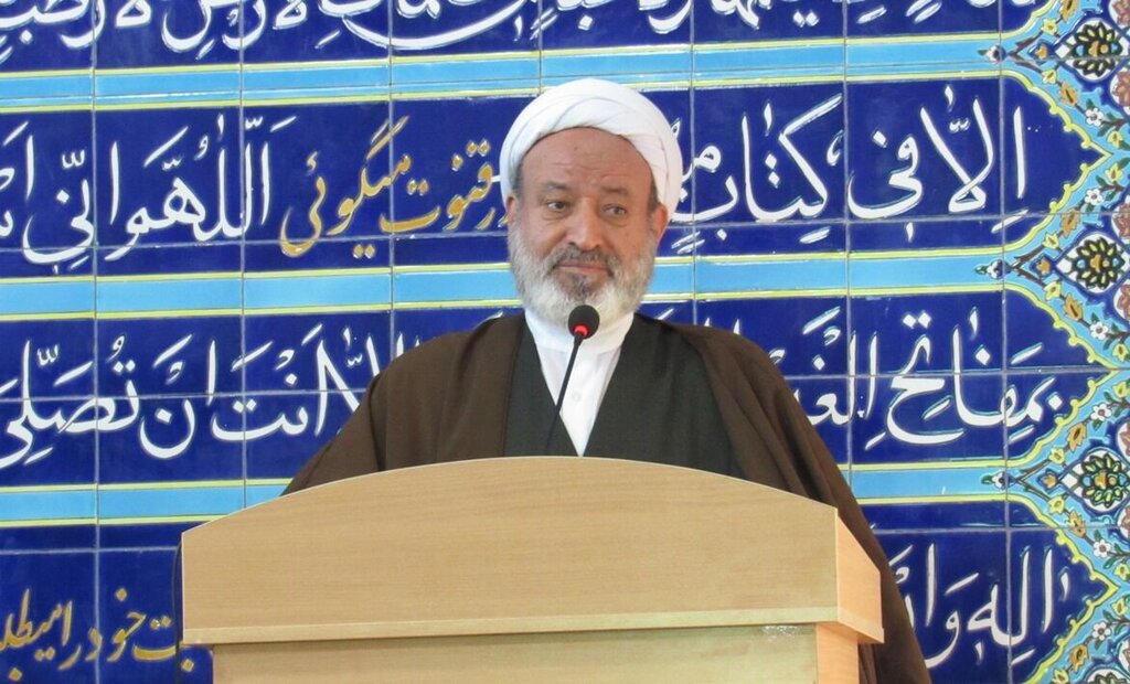 حجتالاسلام حسن دهشیری - امام جمعه اردستان