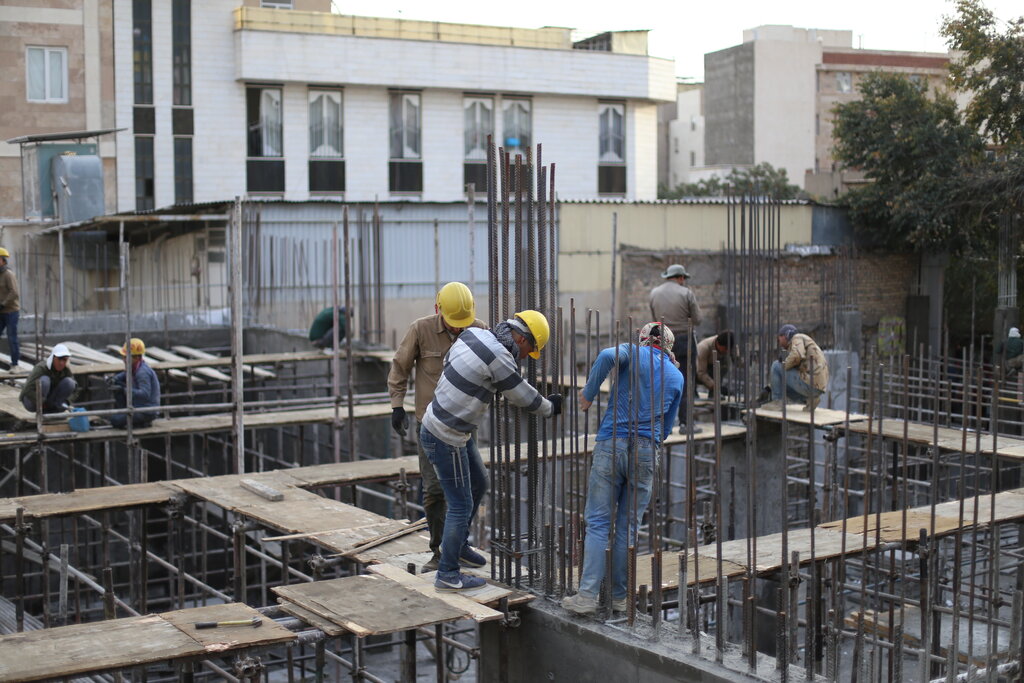 ساخت ۱۸۰ هزار مسکن برای شکستن حباب قیمتها| جا به جایی ساکنان باغ آذری در دستور کار
