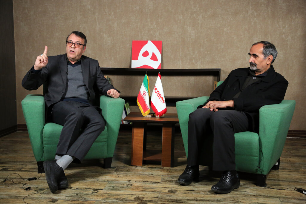 بیشترین فشارها به طبقه متوسط در دوره روحانی آمد | احمدی نژاد ضد طبقه متوسط بود | با ضعیف کردن طبقه متوسط کسی برنده نمیشود