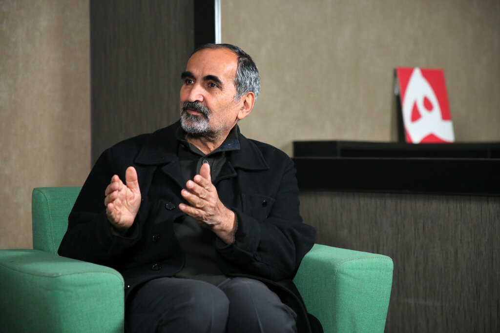 بیشترین فشارها به طبقه متوسط در دوره روحانی آمد | احمدی نژاد ضد طبقه متوسط بود | با ضعیف کردن طبقه متوسط کسی برنده نمیشود