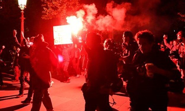 فرانسه اعتراض به پیروزی ماکرون