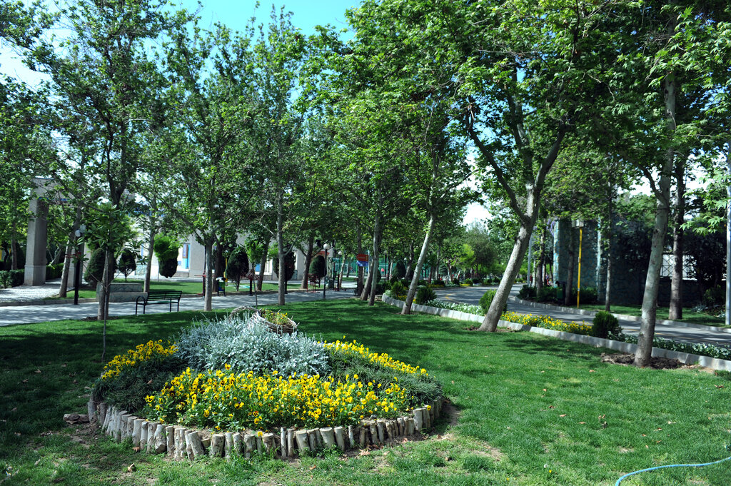 بوستان هفت دروازه اینجاست