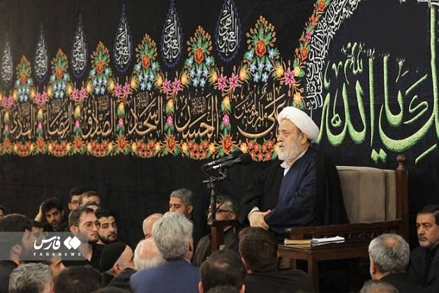 دعای یک روحانی برای زنان بدکار در شب قدر | شیخی که همه او را با دعاهای خاصش میشناسند