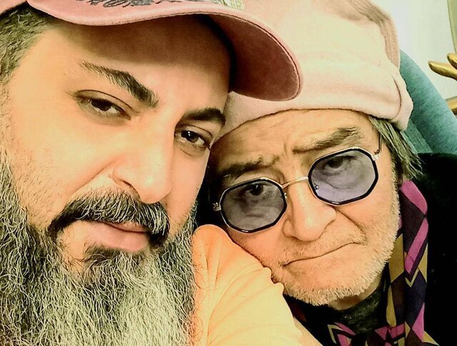 ناگفته های یک بازیگر از پشت پرده زندگی رضا رویگری | تماس گرفتم و گریه کردم که برای رضا کاری کنید | او ساعت ها از مرگ حرف می زد | موهایش سوزانده شده