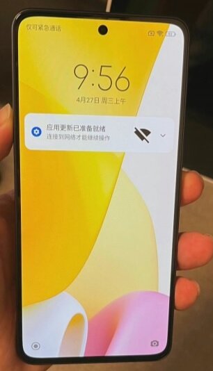 نخستین تصاویر واقعی از شیائومی ۱۲ لایت | صفحه تخت با شارژ سریع