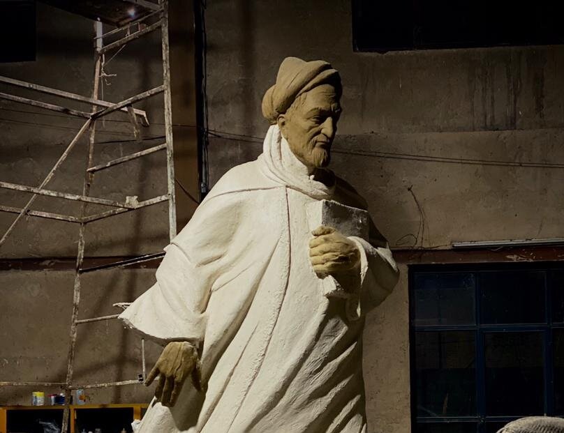 اقدام عجیب شهرداری ارومیه با مجسمه سعدی | عکس