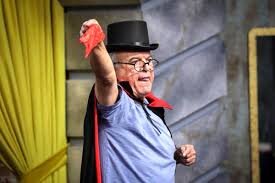 علت سانسورهای جوکر چیست؟ | مشکلات پایتخت از نگاه بازیگر سریال جیران | بهجتآباد جای پارک ندارد!