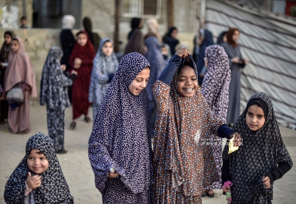 تصاویر اقامه ۲۰۰ هزار نفری نماز عید فطر در مسجدالاقصی | حال وهوای عید فطر در فلسطین