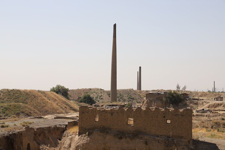 قصه کوتاه بلندترین دودکشهای تهران | پای صحبت کسی که خاک پایتخت را آجر کرد