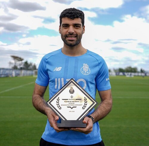 تصویر «طارمی» با جایزه ویژه | ستاره ایرانی با پورتو در آستانه افتخاری بزرگ