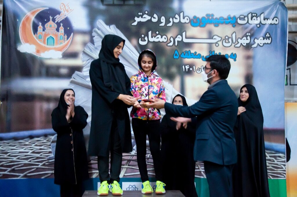 عکس | مادران و دختران پایتخت در میدان بدمینتون