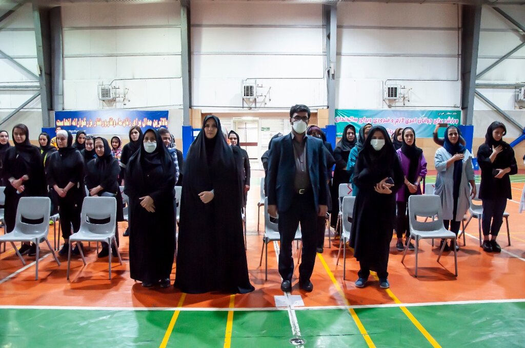 عکس | مادران و دختران پایتخت در میدان بدمینتون