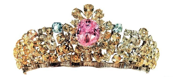 تصاویر | درشتترین الماسهای تاریخی و خاص جهان | الماسهای گرانبهای ایران سر از کجا درآوردند؟ | تراشکاری که بیهوش شد