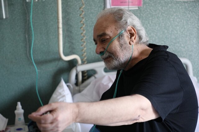 عکسهای تازه از محمد کاسبی روی تخت بیمارستان