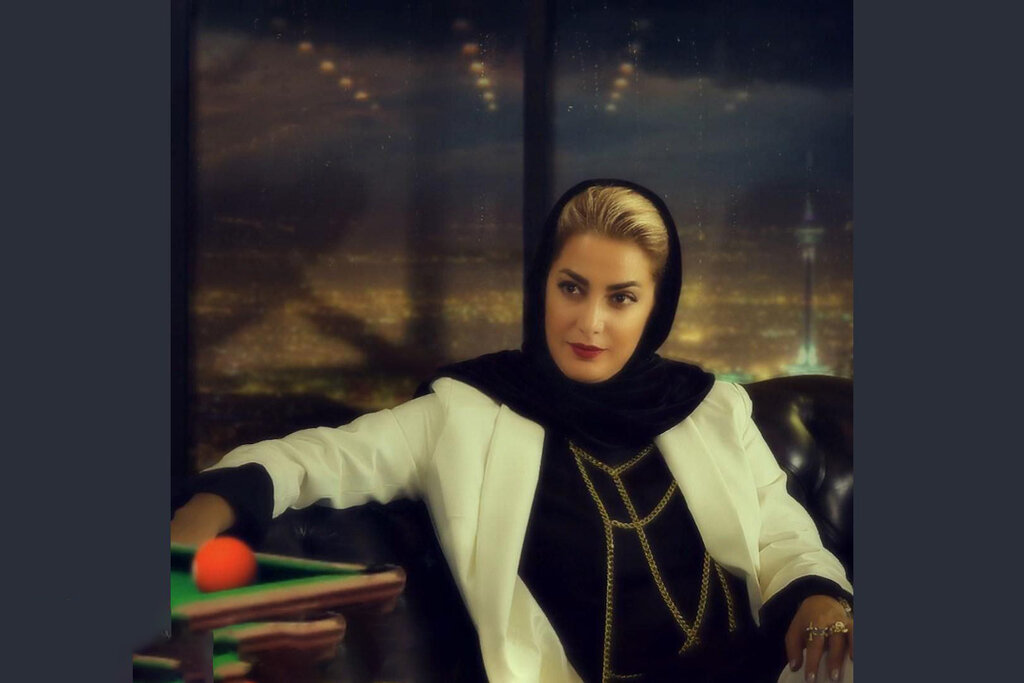 طناز طباطبایی